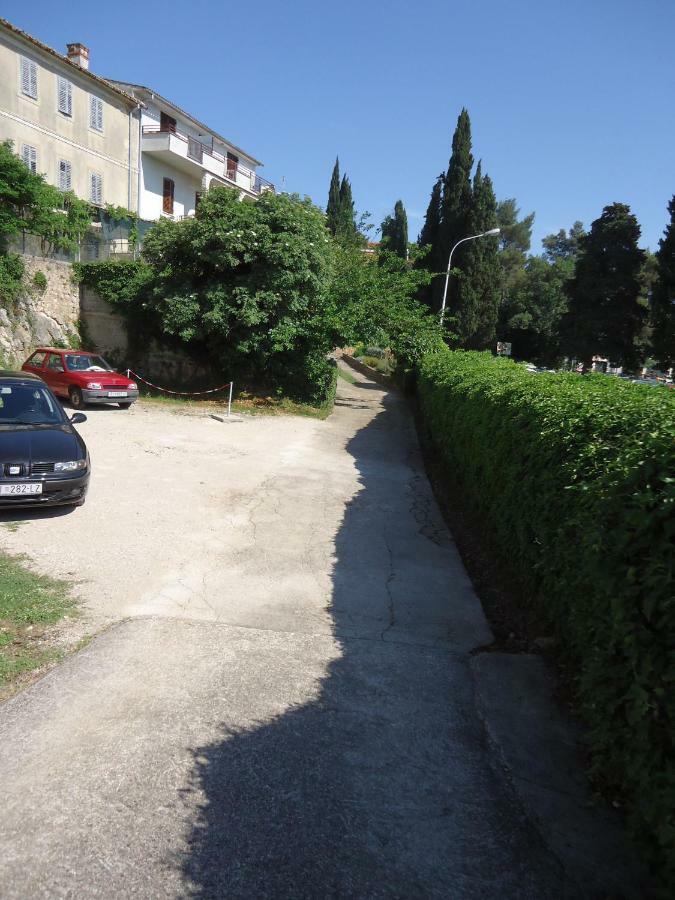 Apartments Matuc Malinska Kültér fotó