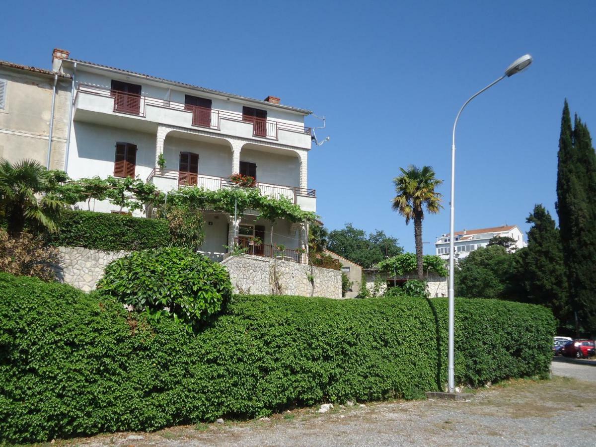 Apartments Matuc Malinska Kültér fotó