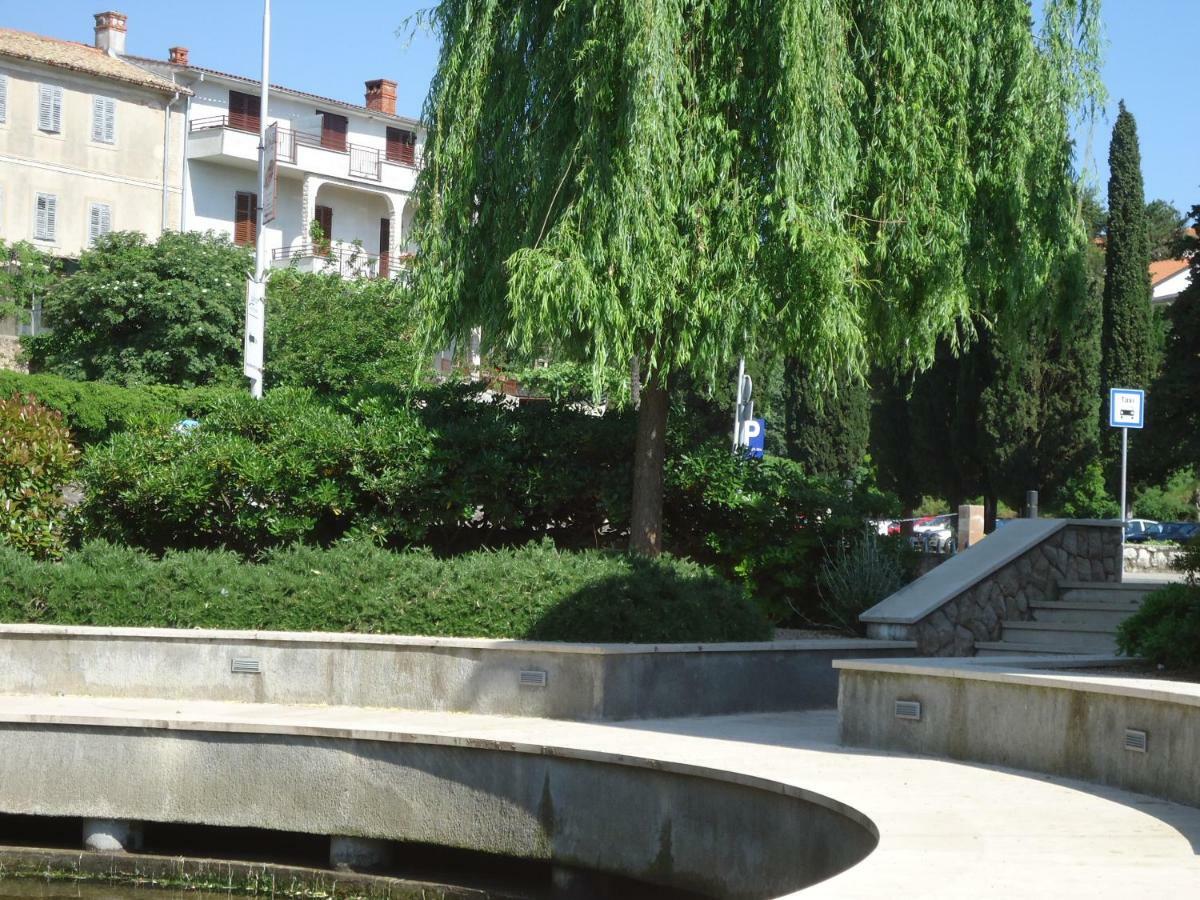 Apartments Matuc Malinska Kültér fotó